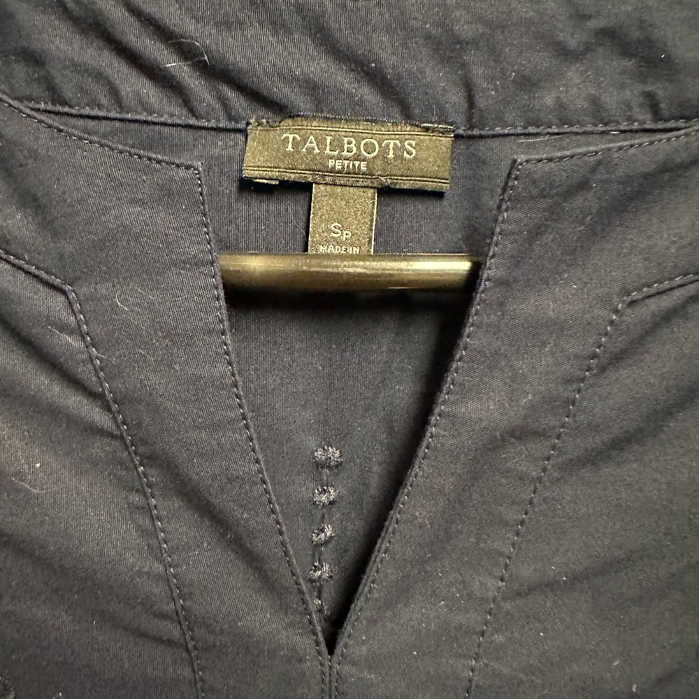 Talbots Navy Embroidered Women's Top - Picture 2 of 5